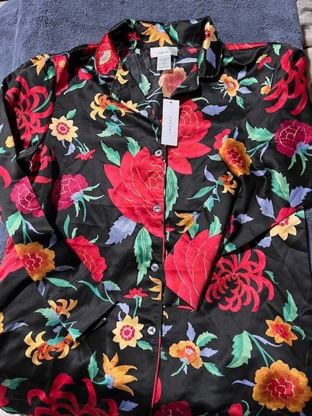 NOTORY FLORAL PRINTED LIGHTWEIGHT TOP SIZE S (EXCELLENTCONDITION WITH TAGS) A2